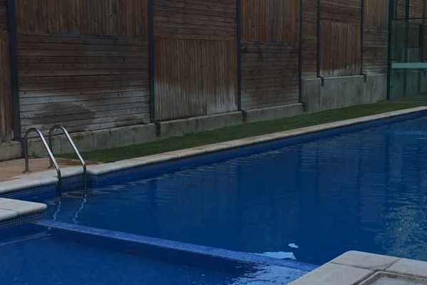 Limpieza y mantenimiento de piscinas